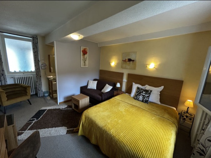 Chambre 10 - entre Avallon et Vézelay à Pontaubert